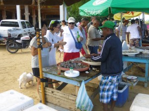 Et les touristes raffolent de ce marché exotique