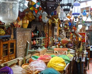 Des centaines de luminaires plus fous et plus beaux les uns que les autres, la couleur est de mise.