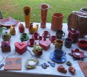 Ceramica Verena. J'aime bien ses jolies cocottes, malheureusement, l'artiste cesse la production de ses jolies céramiques.